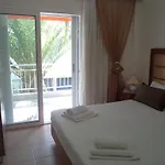 Maria *