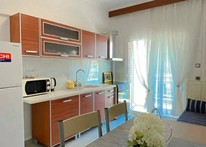 Maria * Paralia Dionisiou